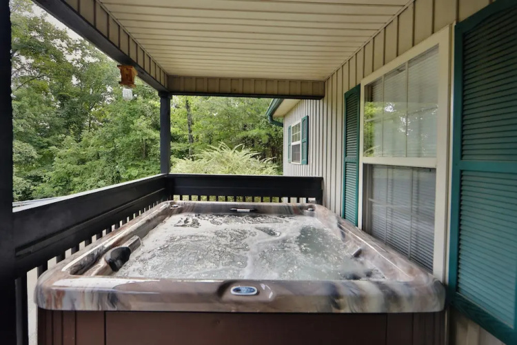Wildwood Falls 4 - Two Bedroom Chalet