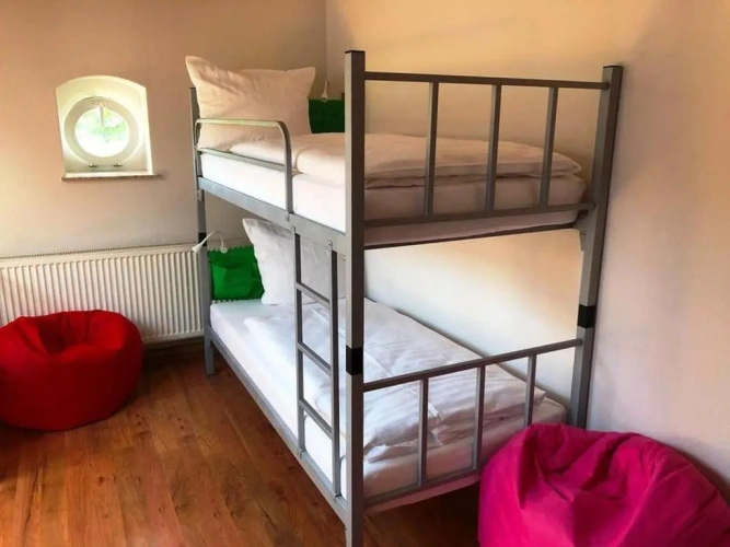 3 Bedrooms Apartment