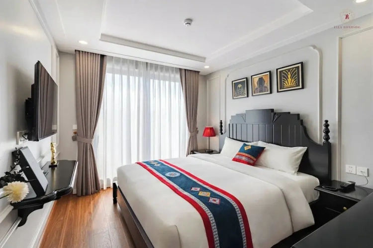 Superior Double room with city view