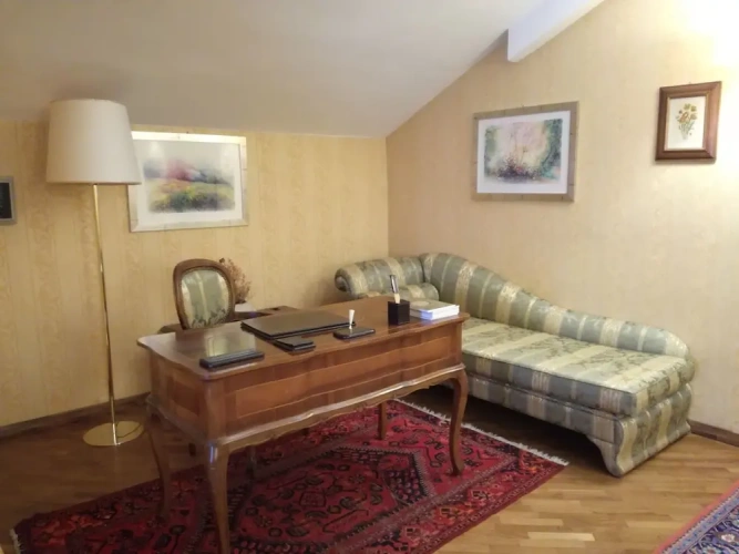 Executive Suite