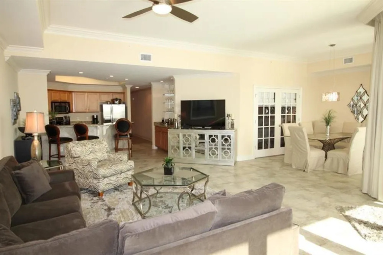 Phoenix West Ii Condominiums