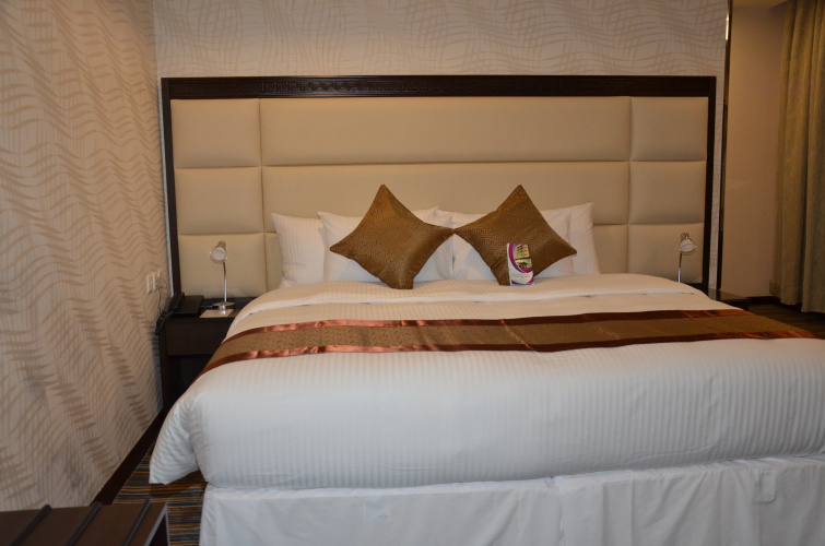 Golden Armada Hotel
