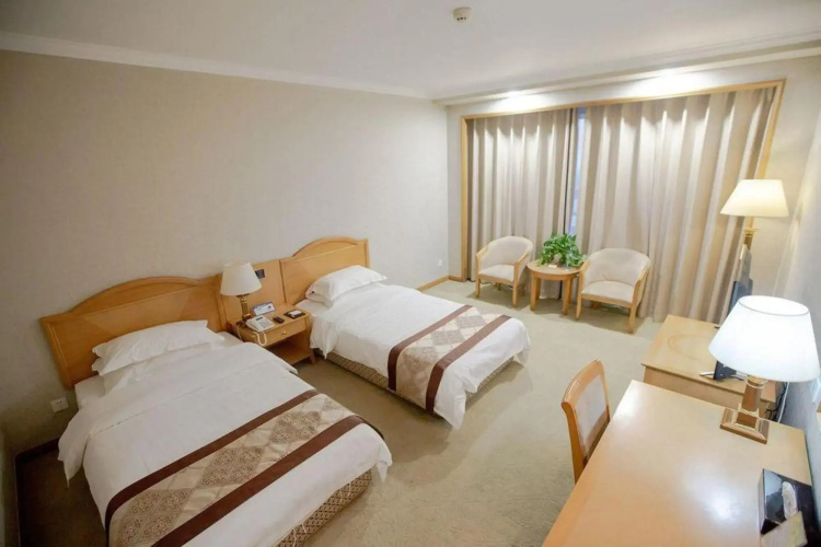 Golden Metropolis Hotel