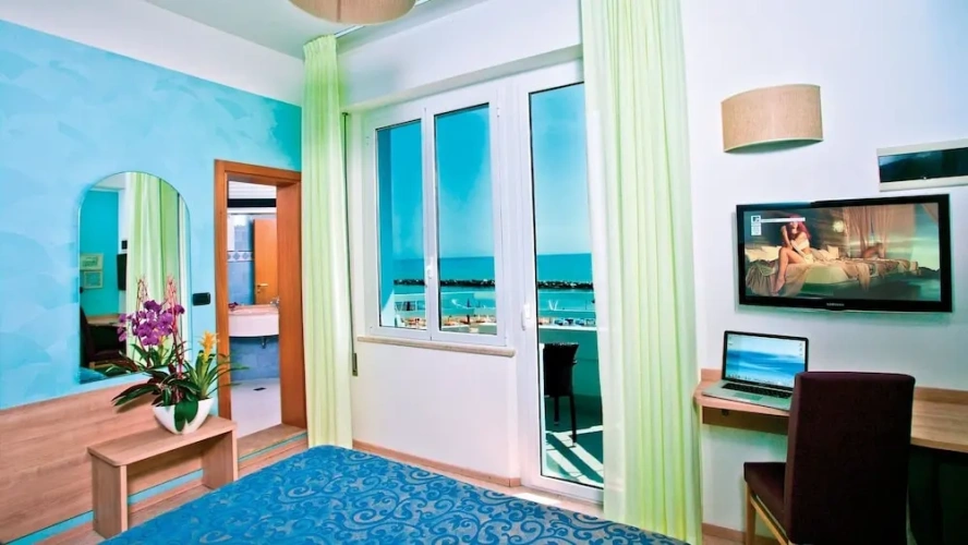 Standard Single room with sea view