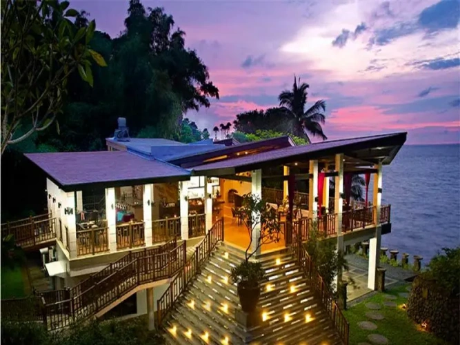 Deluxe Quadruple room with sea view