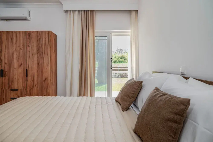 Absinthia Fanes Residences