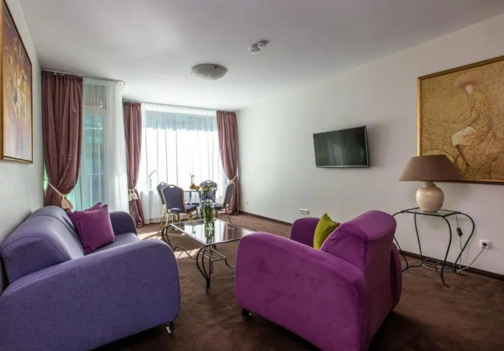 Apartment with balcony