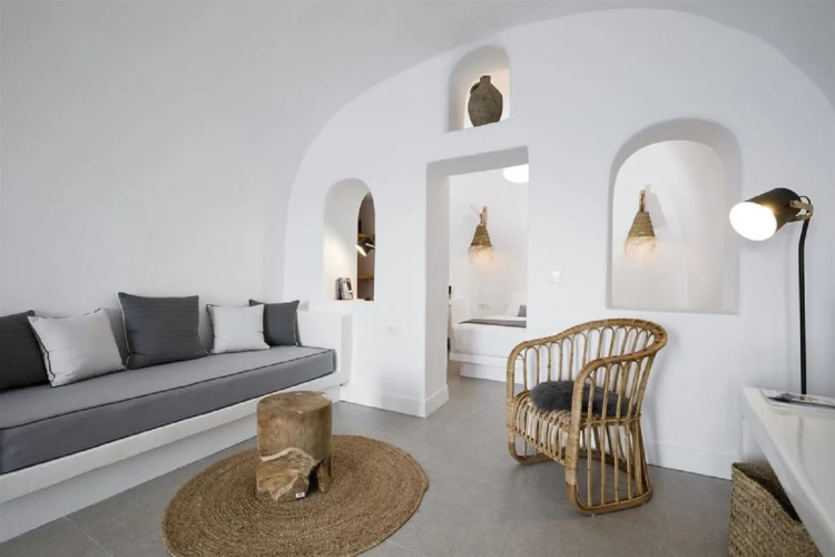 Virginia's Cave Villas