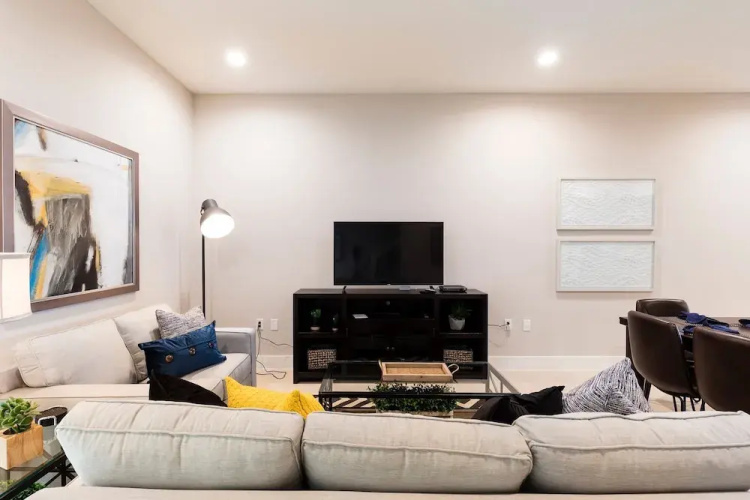 3 BR 3BA Villa