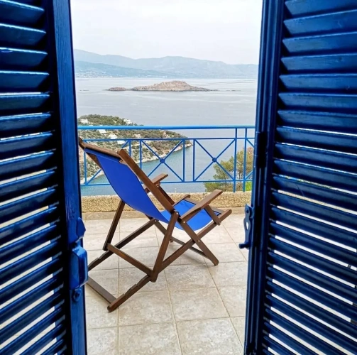 2 Bedrooms Cottage with balcony and with garden view