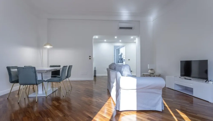 2 Bedrooms Apartment with balcony