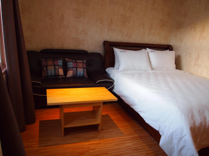 Traum Hotel & Condo