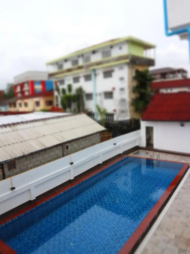 V Central Hotel