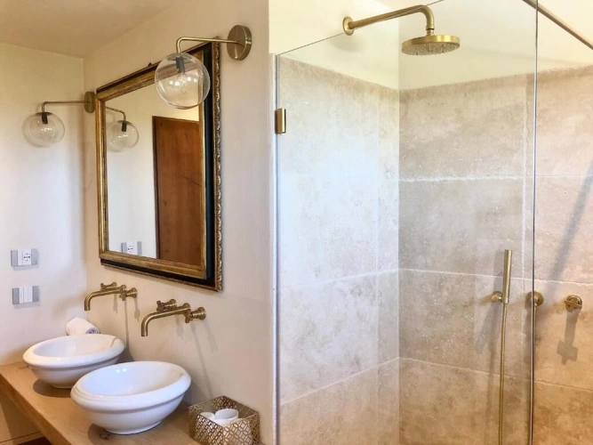 Standard Quadruple room with land view