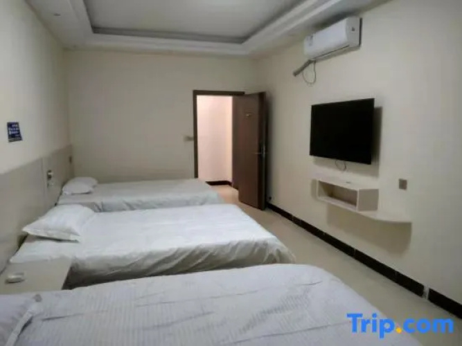 Yijia Hotel