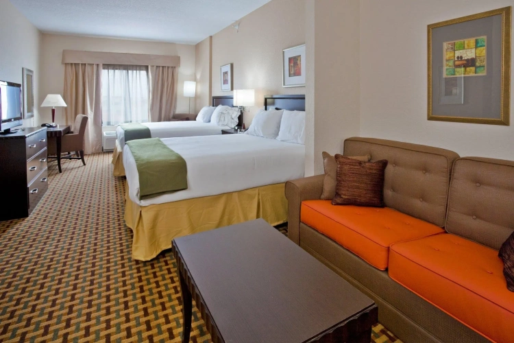 Quadruple Suite