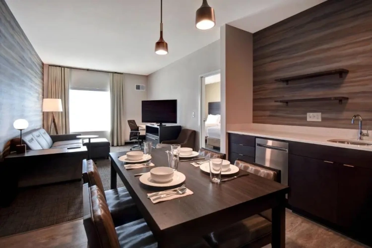 1 Bedroom Quadruple Suite