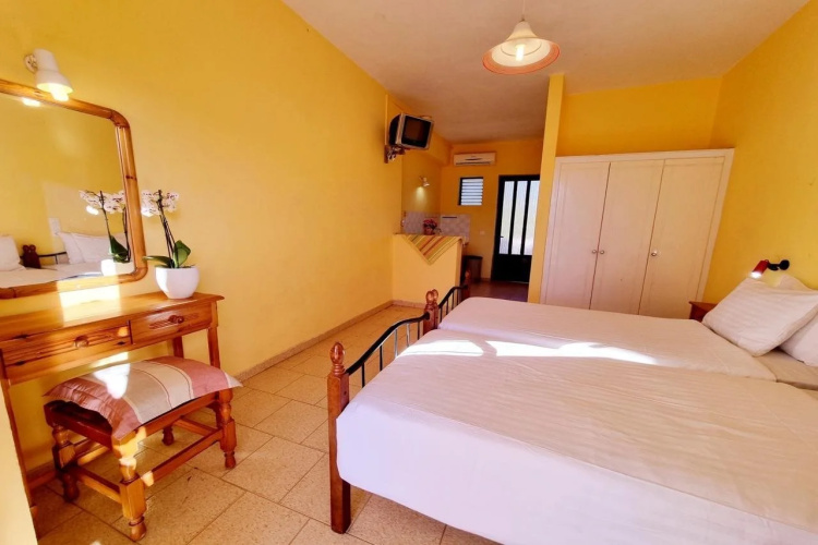 Agios Sostis Apartments