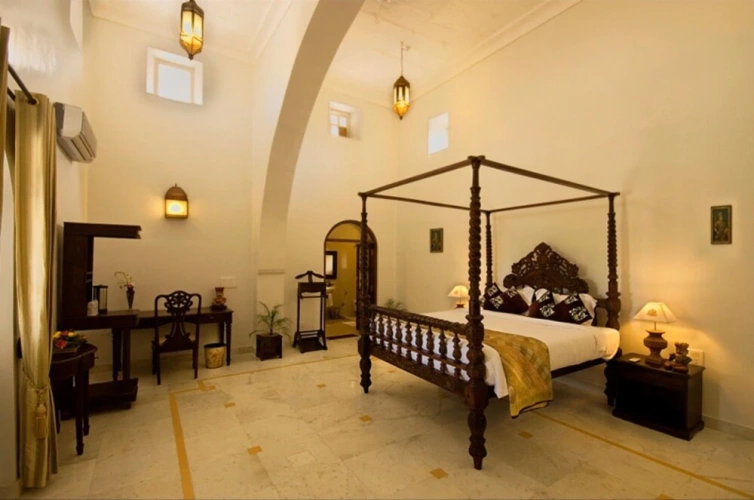 Standard room with balcony