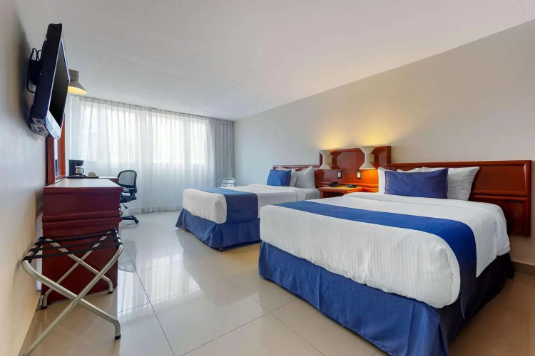 Hotel Hostal de Cortes