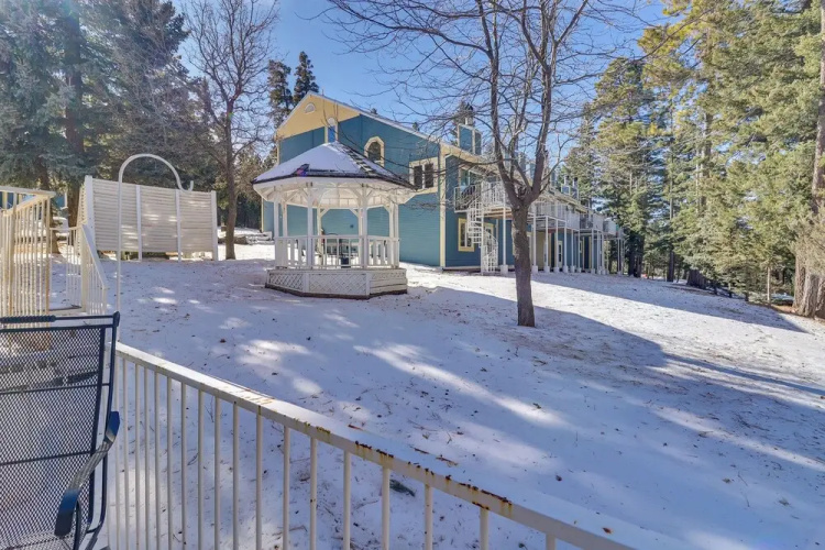 Cloudcroft Vacation Rental ~ 4 Mi to Skiing!