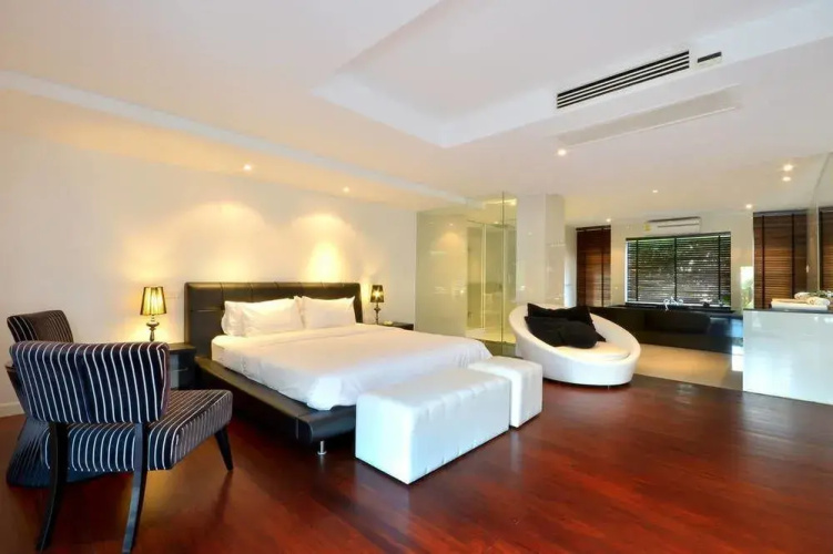 Luxury 5 Stars Beach Villa 6 Beds
