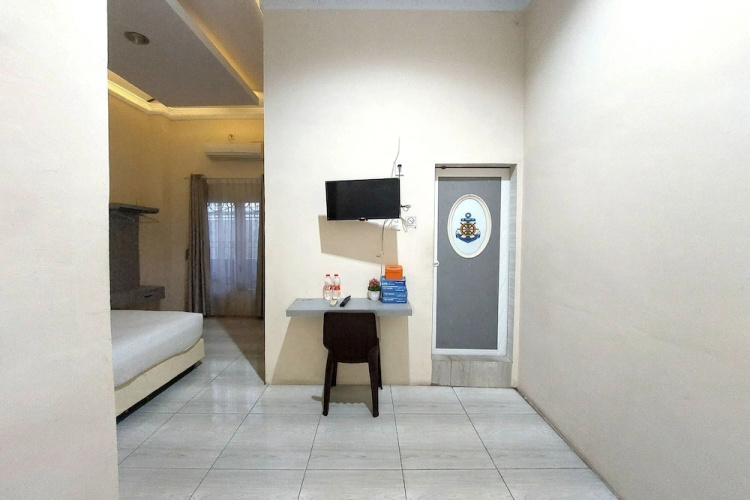 R Residence