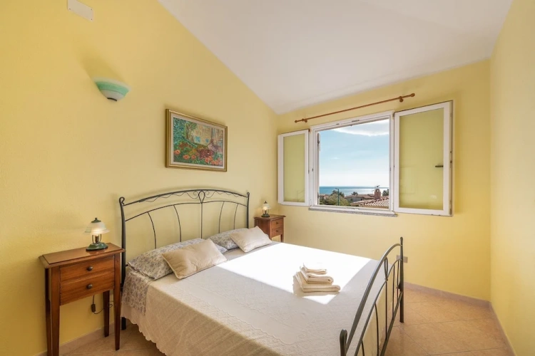2 Bedrooms Cottage