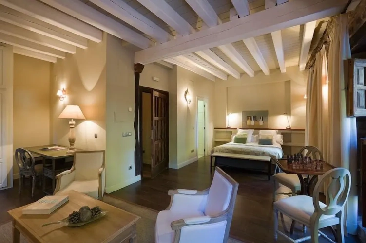 Suite with balcony