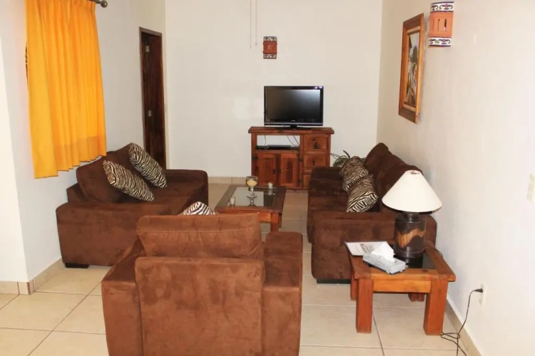 2 Bedrooms Apartment