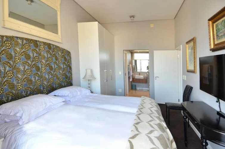 410 Harbour Bridge