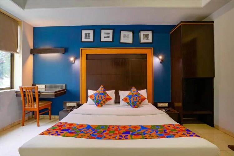 FabHotel Manas Residency
