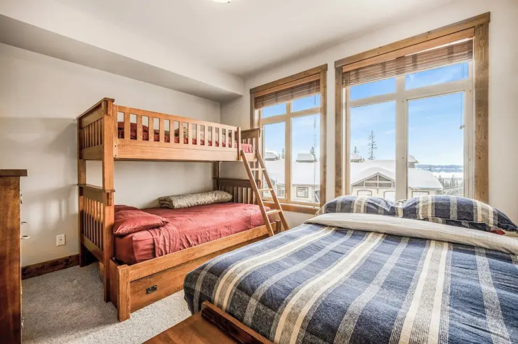 Southpoint 25 Two Bdrm Ski In Out HotTub