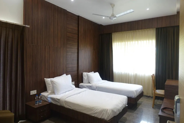 Hotel Abis Grand