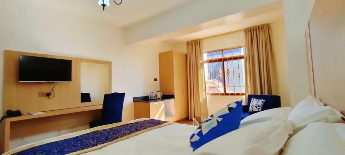 Hays Suites