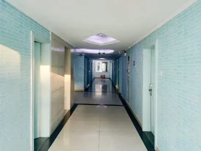 Margaret Holiday Hotel