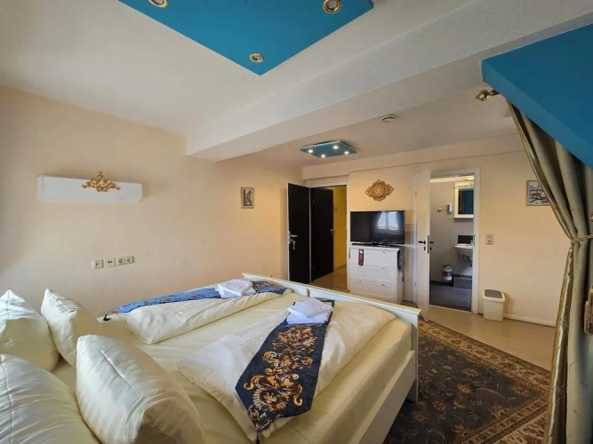 1 Bedroom Superior Double room with garden view