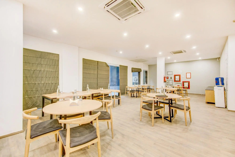 FabHotel J