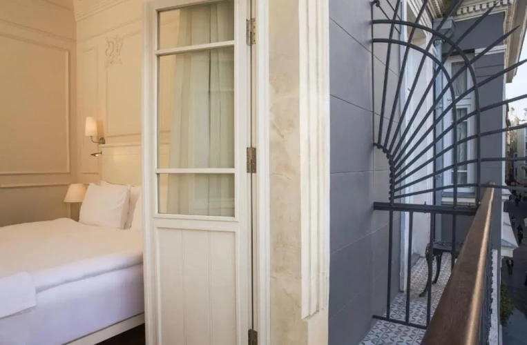 Deluxe Double room with balcony