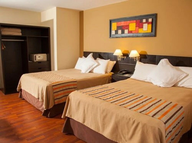 Hotel de Campo Colon