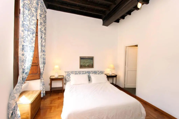 Navona Flat