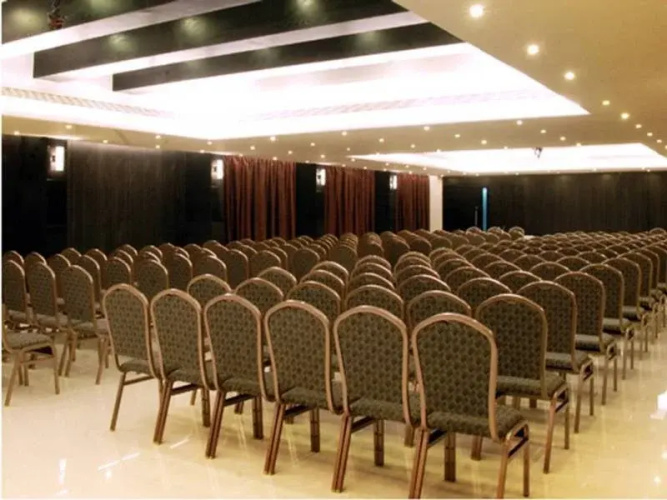 Clarks Inn Suites Pune
