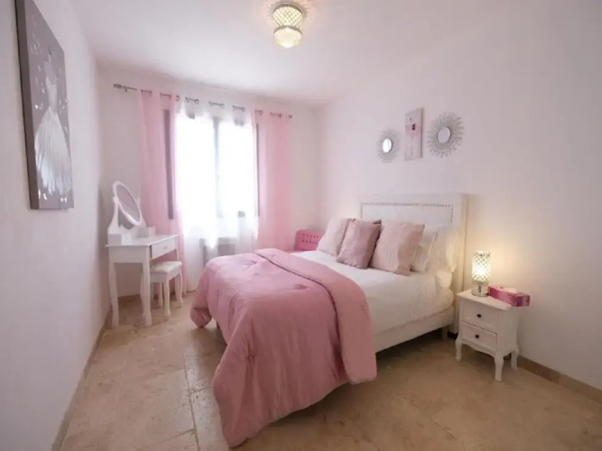 Charming Holiday Home With Private Pool