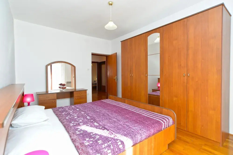 Apartment 1168