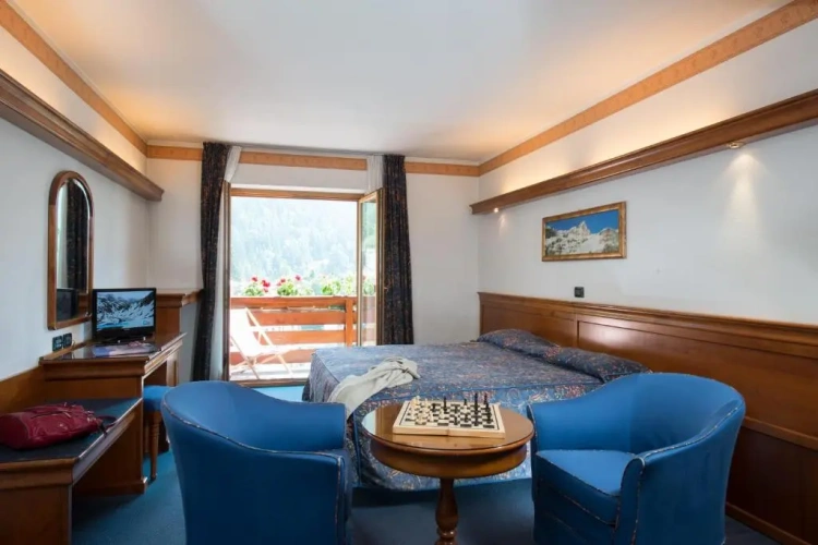 Deluxe Double room with balcony