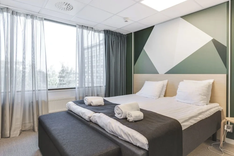 Standard Double room with city view