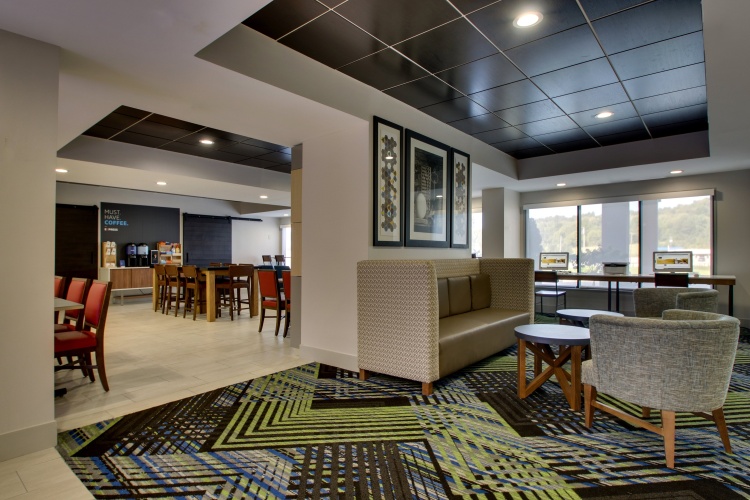 Holiday Inn Express Horse Cave photo 17
