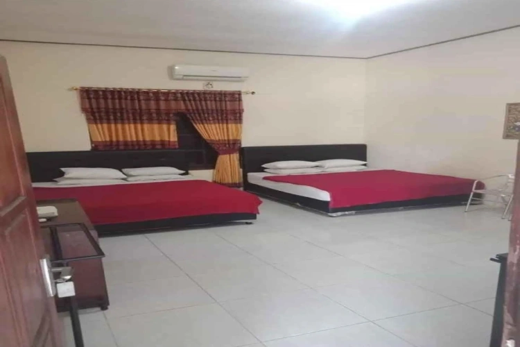 Standard Family room