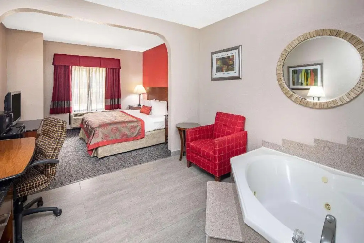 Ramada Limited Suites Alpharetta