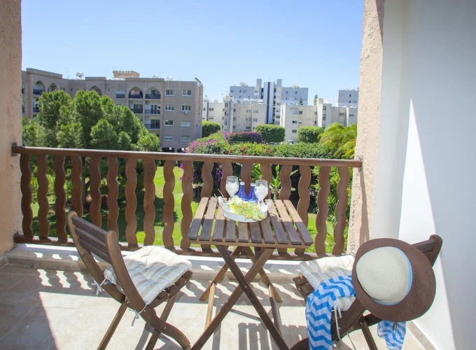 1 Bedroom Apartment with balcony